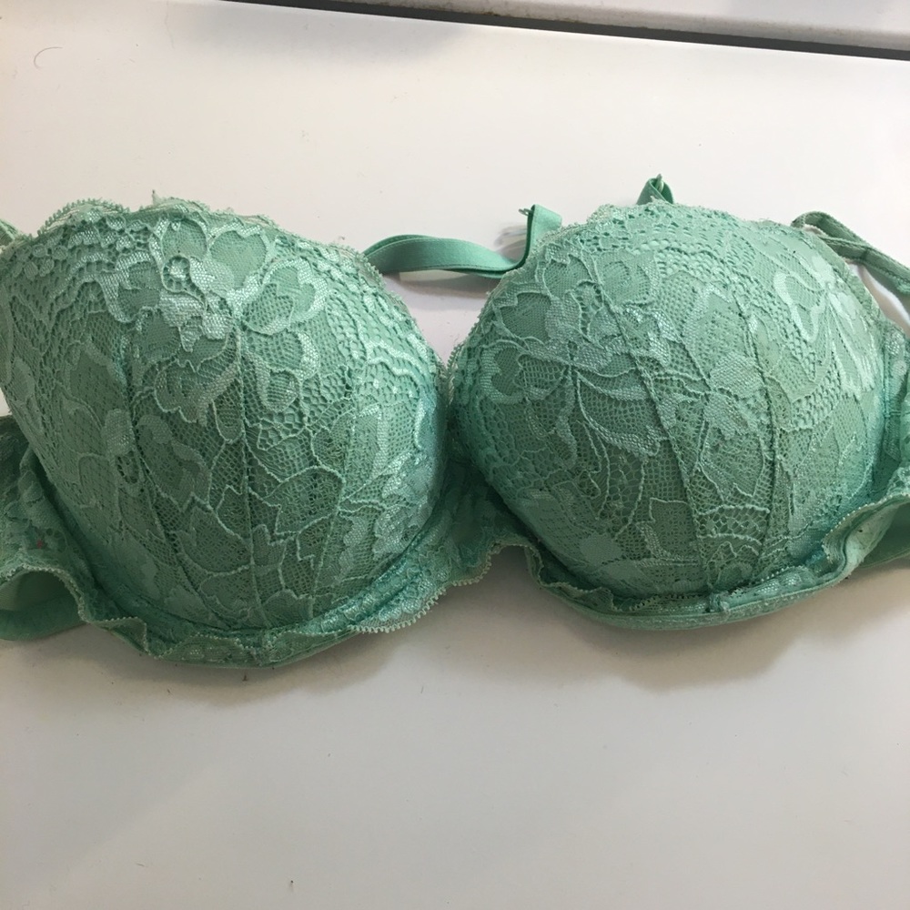 Victoria’s Secret Demi Push-Up Bra